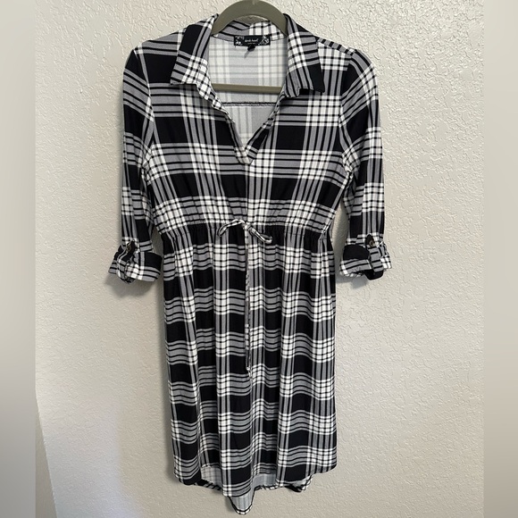 Derek Heart Maternity Dress in Plaid | Size M - Picture 1 of 6